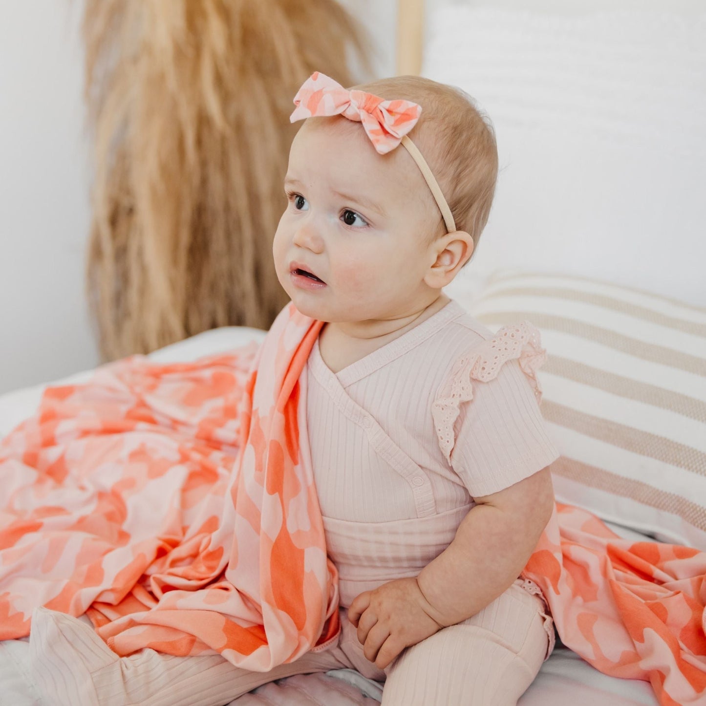 Classic Baby Bow - Remi