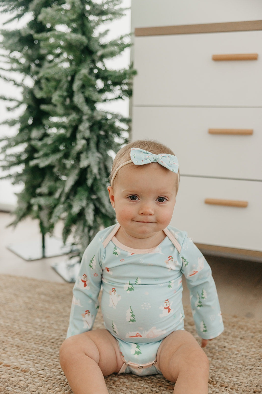 Bowtie Baby Bow - Frosty the SnowmanÃ¢â€žÂ¢