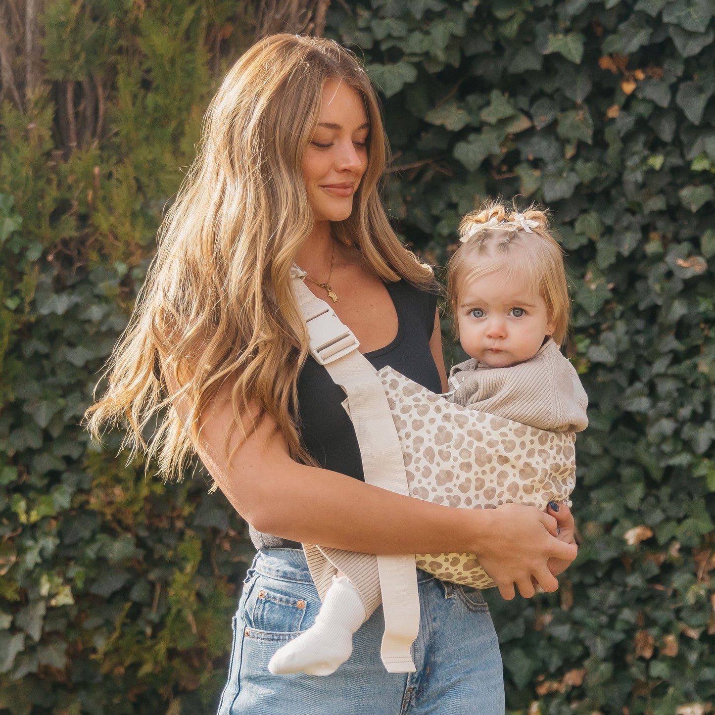 Everyday Sling Carrier - Neutral Leopard