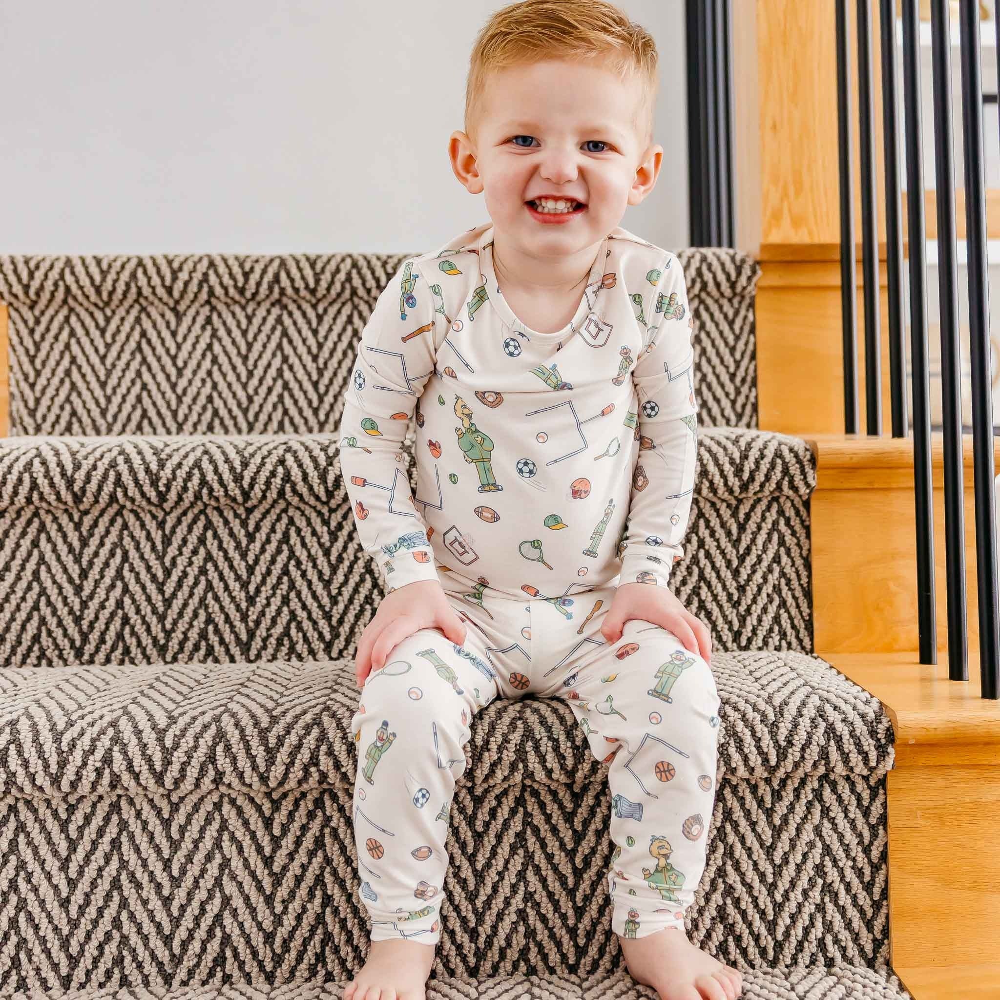 2pc Long Sleeve Pajama Set - Sesame Street Varsity Friends