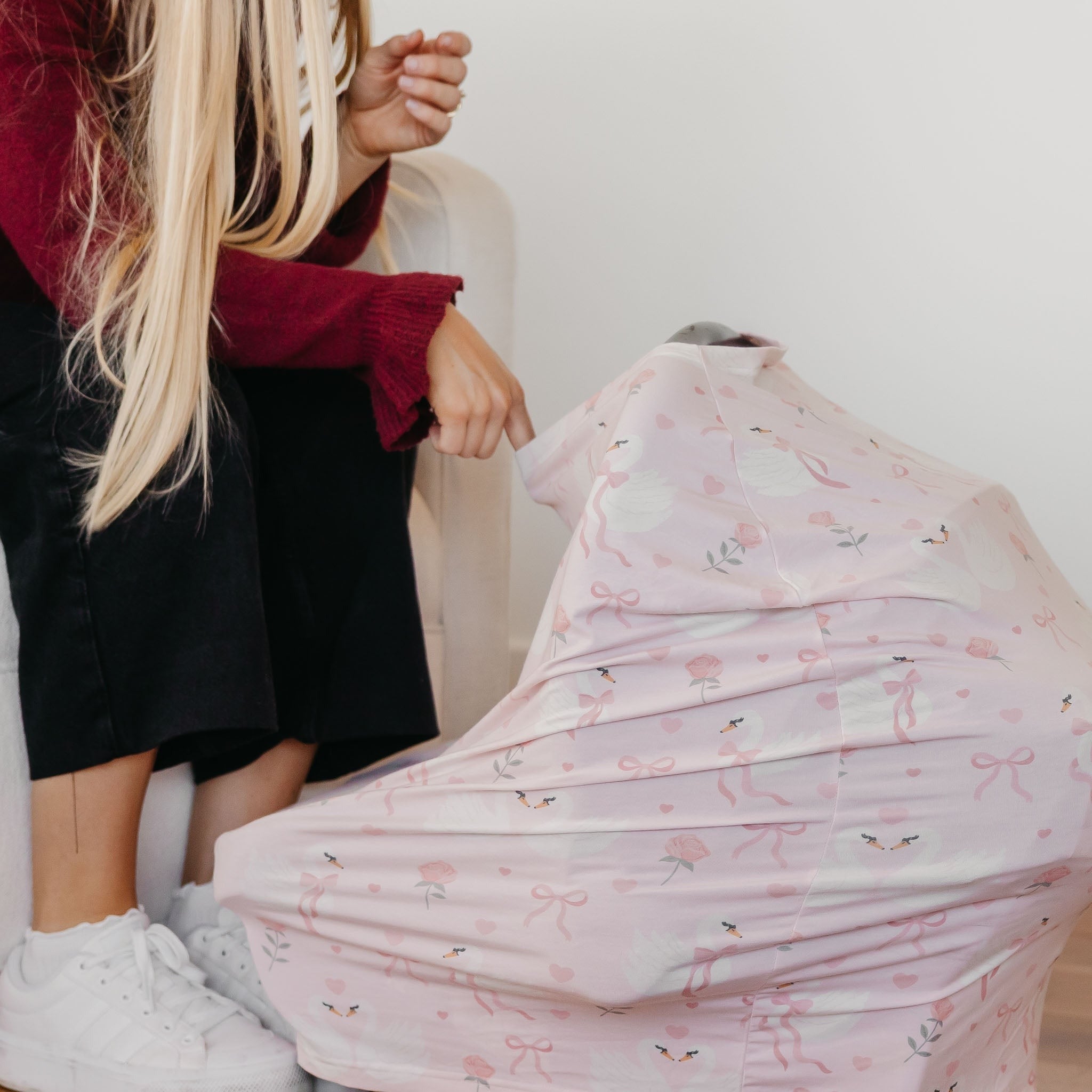 Multi-Use Cover - Adelia