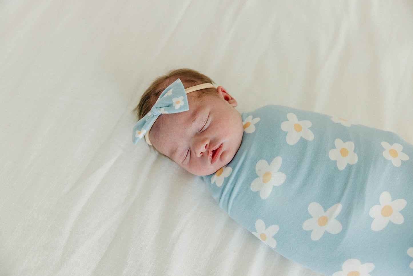 Bowtie Baby Bow - Della