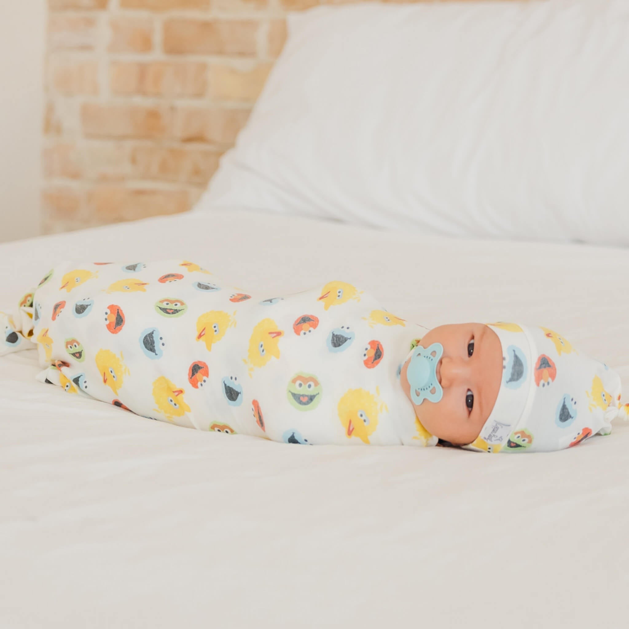Knit Swaddle Blanket - Sesame Scribbles