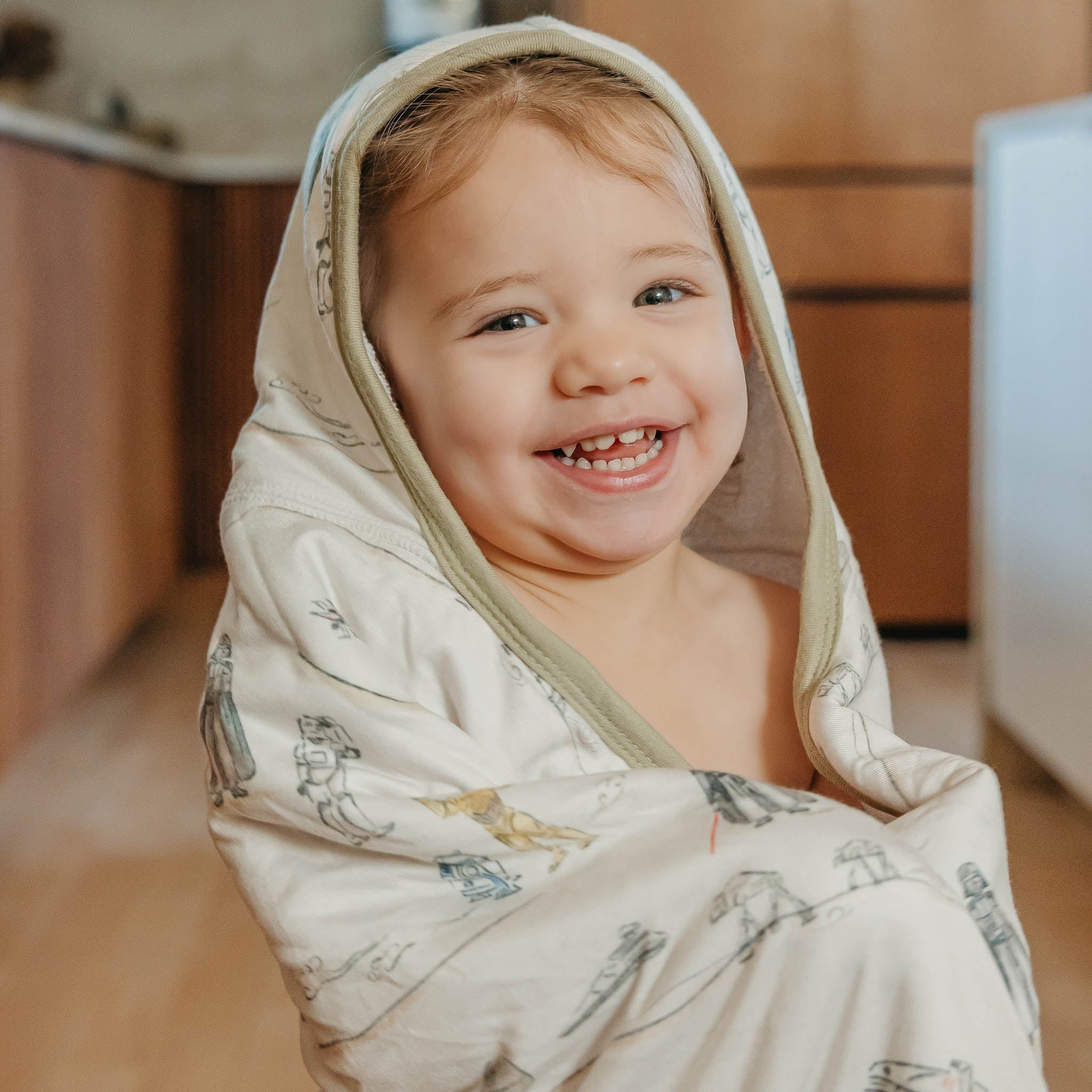 Premium Big Kid Hooded Towel - Tatooine