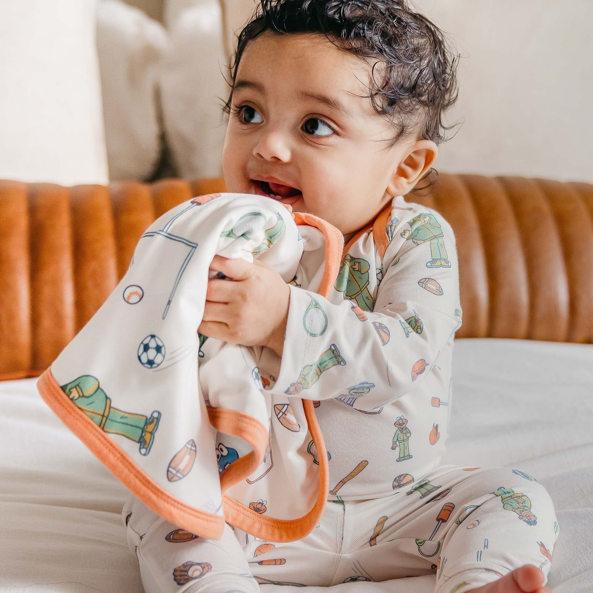 Three-Layer Security Blanket Set - Sesame Street Varsity Friends