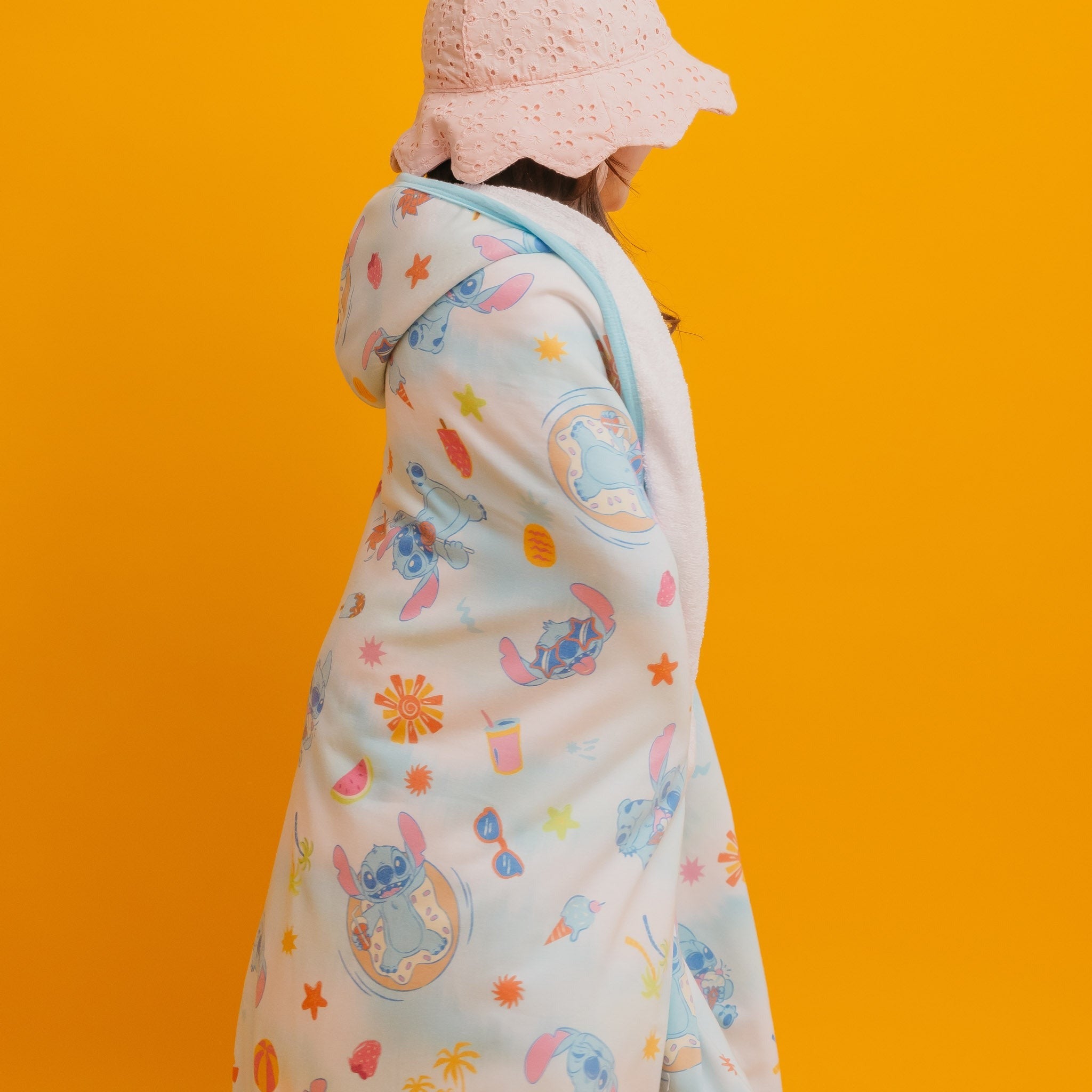 Premium Big Kid Hooded Towel - Disney Stitch Dreamsicles