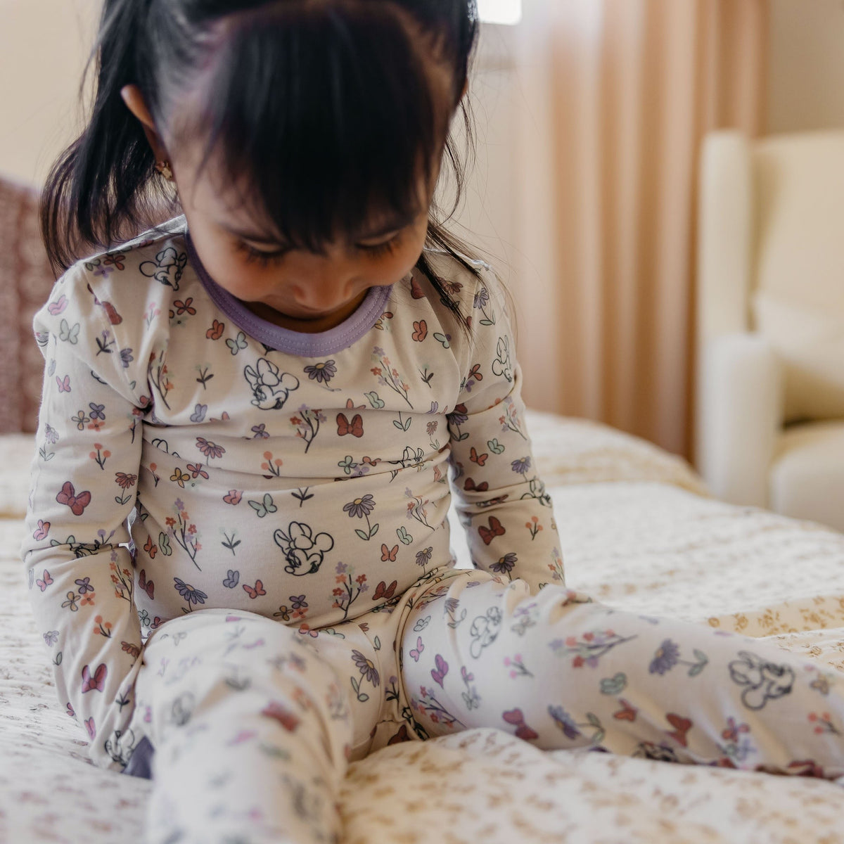 2pc Long Sleeve Pajama Set - Minnie Mouse's Bowquet
