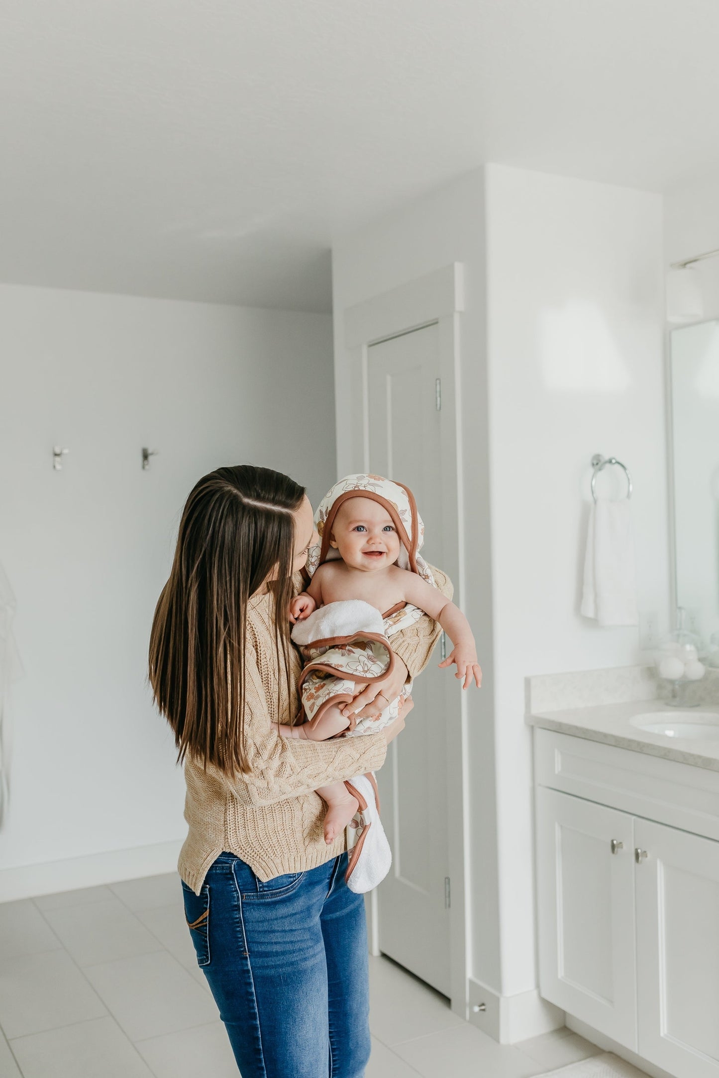 Premium Baby Knit Hooded Towel - Ferra