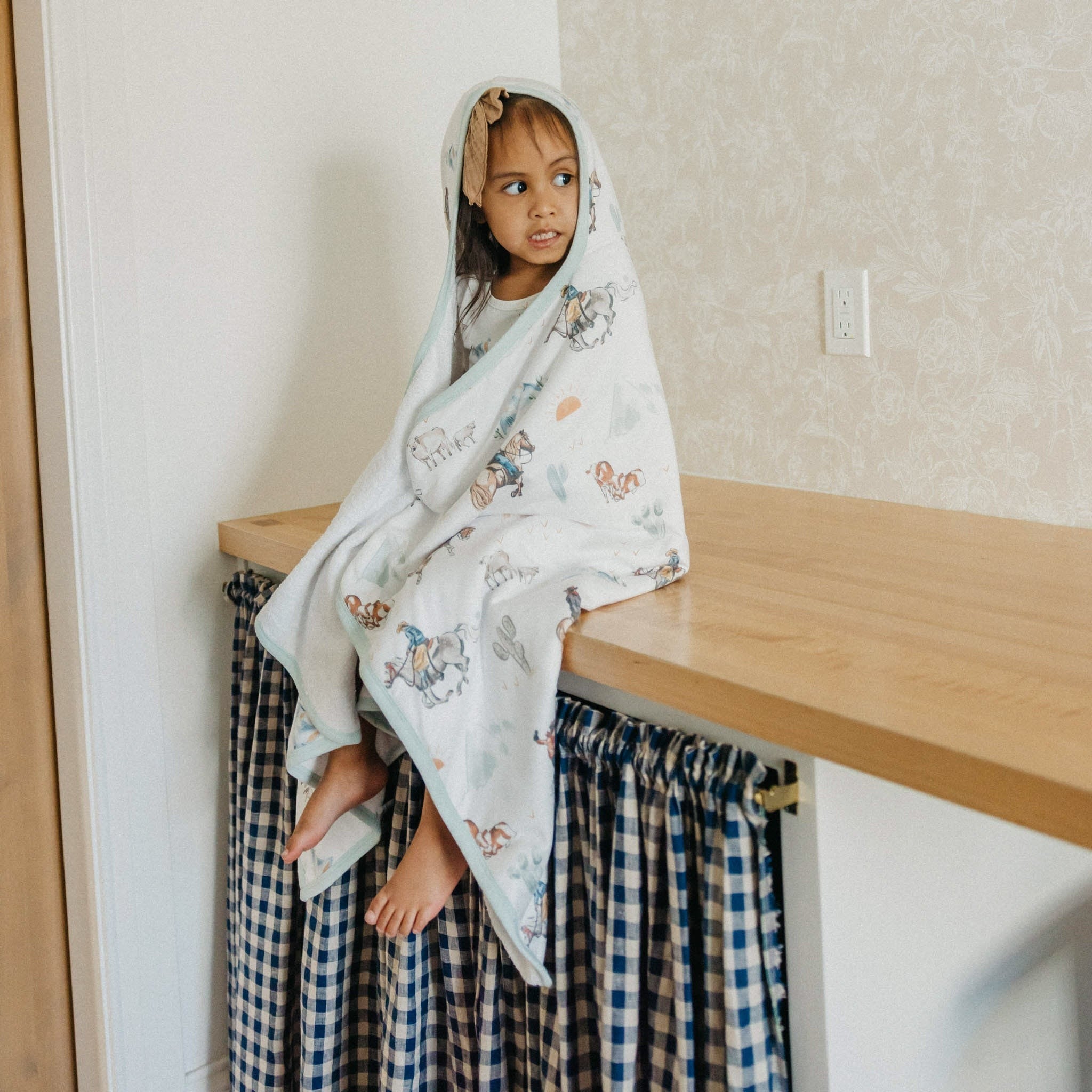 Premium Big Kid Hooded Towel - Boone