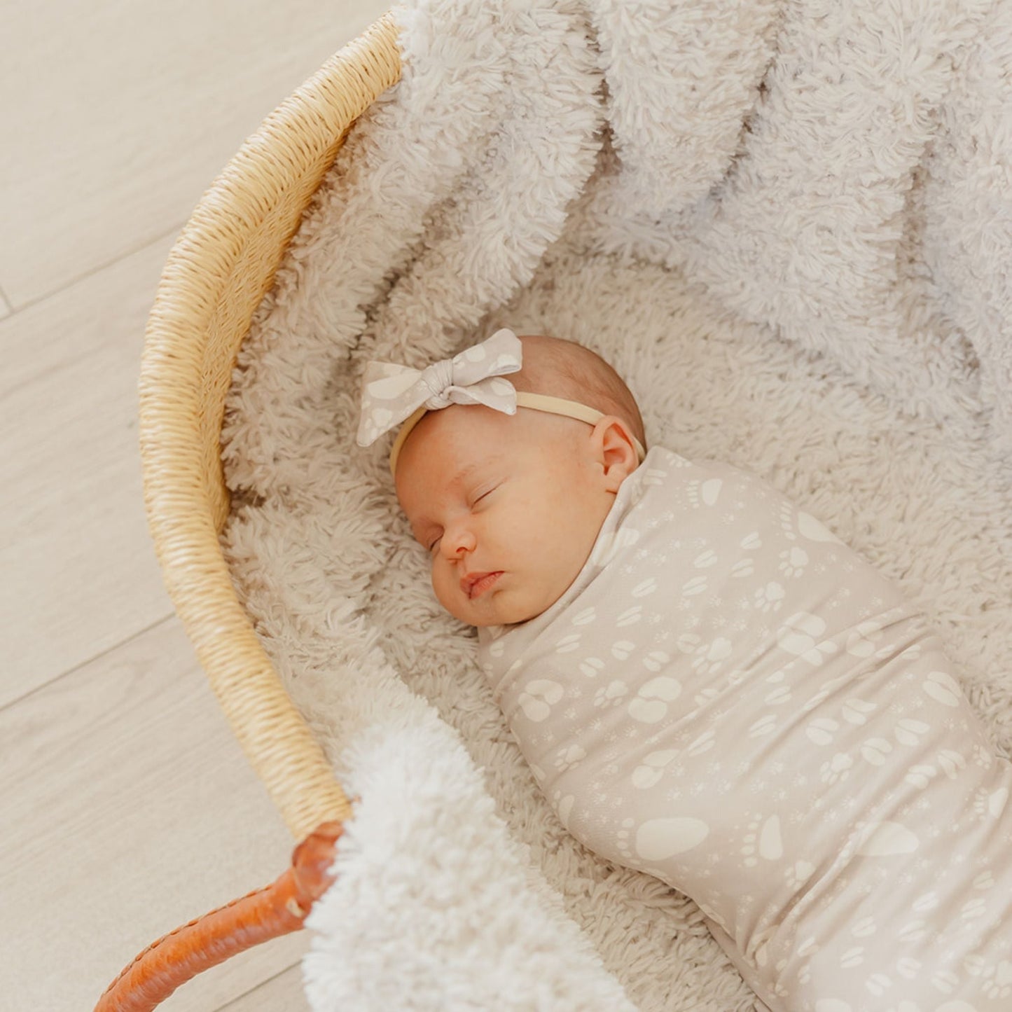 Classic Baby Bow - Tracker