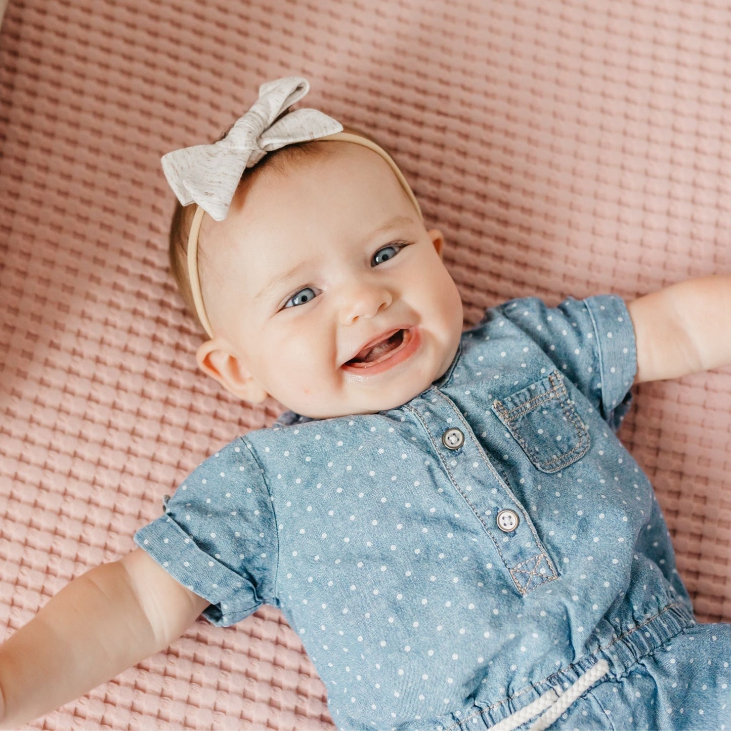 Classic Baby Bow - Oat