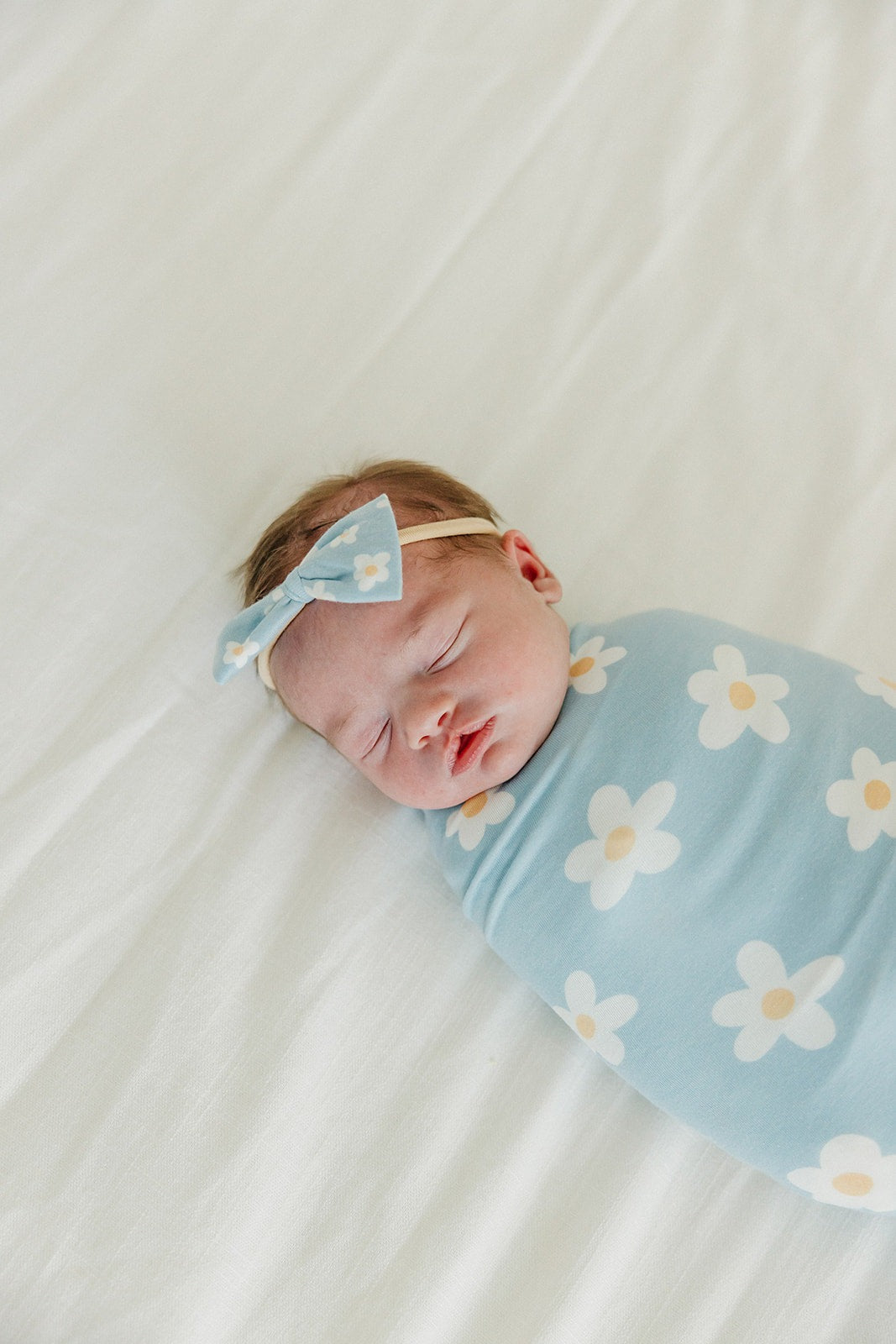 Bowtie Baby Bow - Della