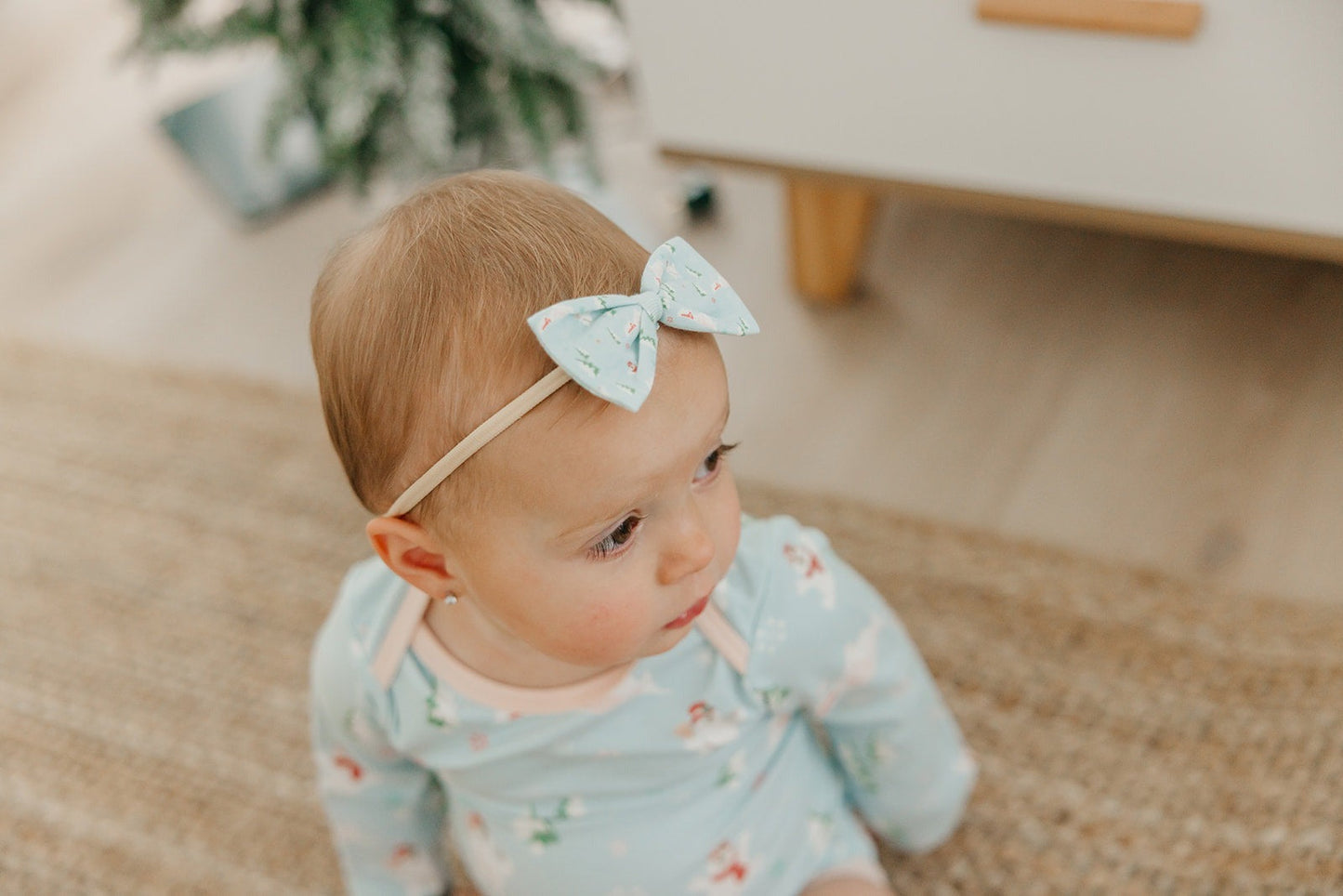 Bowtie Baby Bow - Frosty the SnowmanÃ¢â€žÂ¢