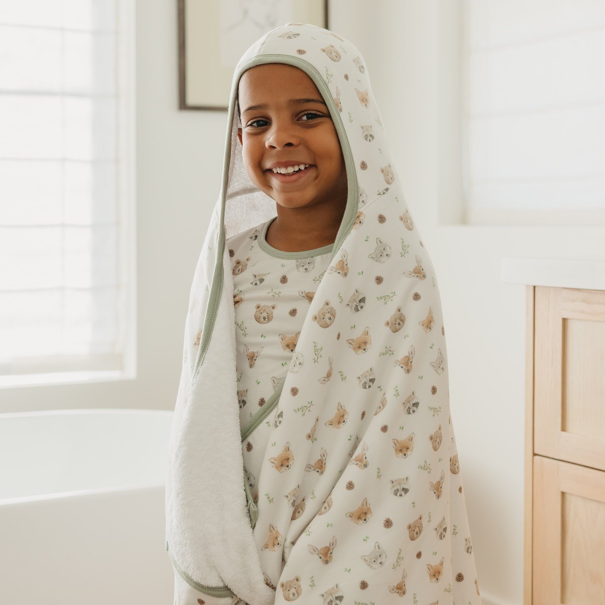 Premium Big Kid Hooded Towel - Wilder