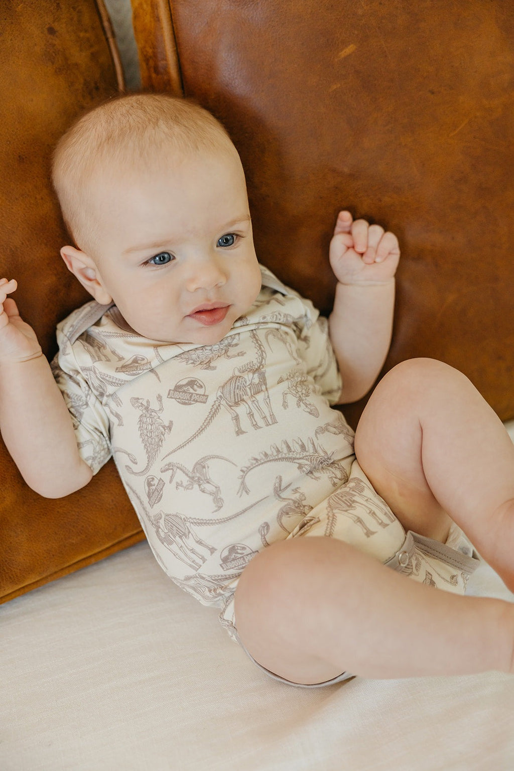 Short Sleeve Bodysuit - Jurassic Park Fossils