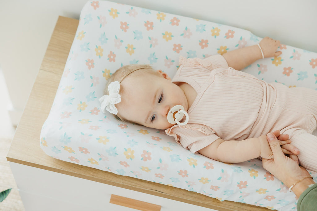 Premium Knit Diaper Changing Pad Cover - Daisy