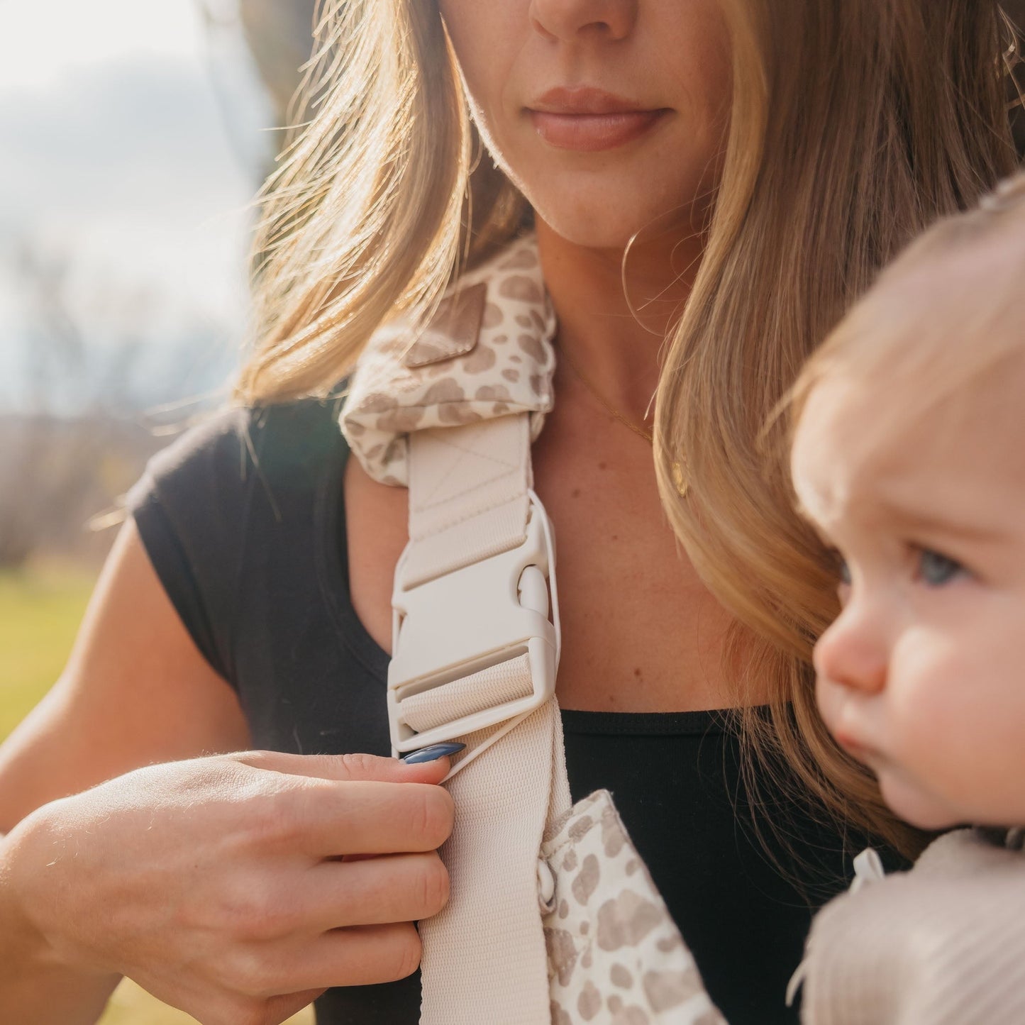 Everyday Sling Carrier - Neutral Leopard