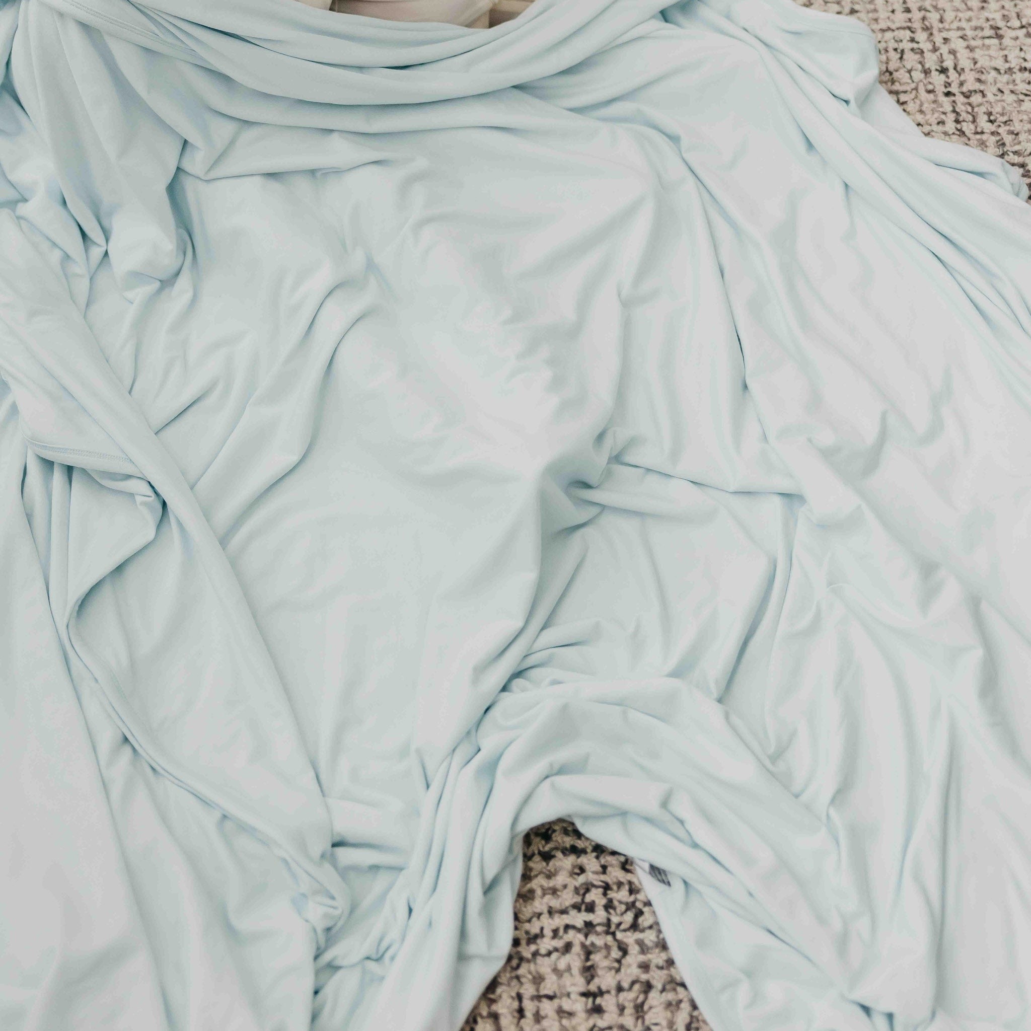 Three-Layer Jumbo Quilt - Air