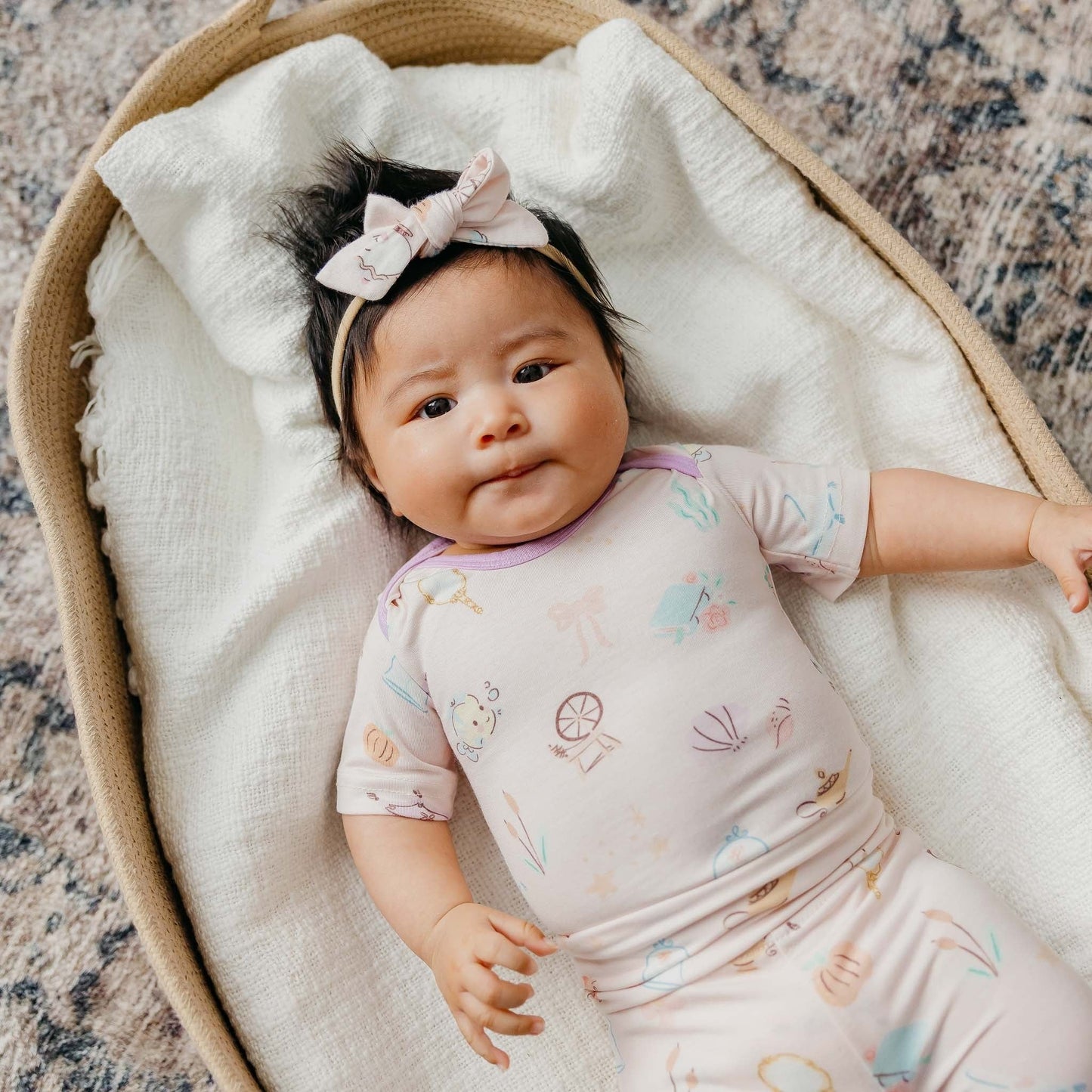 Short Sleeve Bodysuit - Enchanted Friends