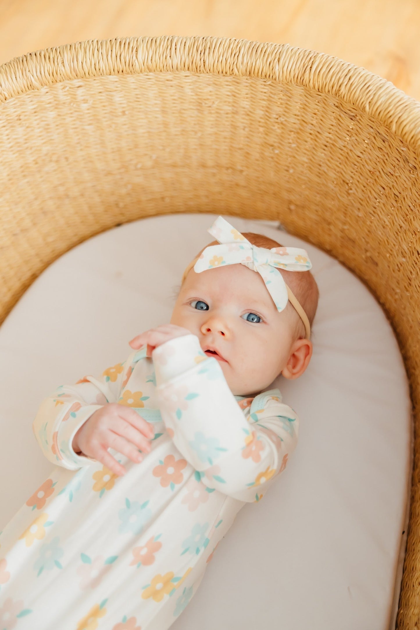 Ribbon Baby Bow - Daisy