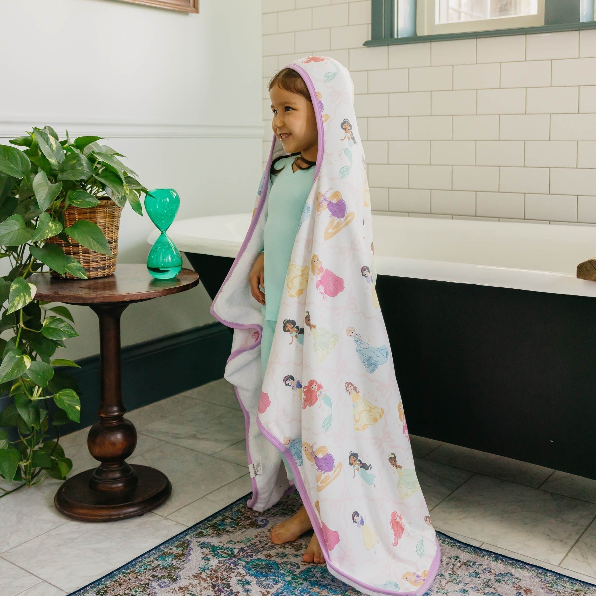 Premium Big Kid Hooded Towel - Disney Princess