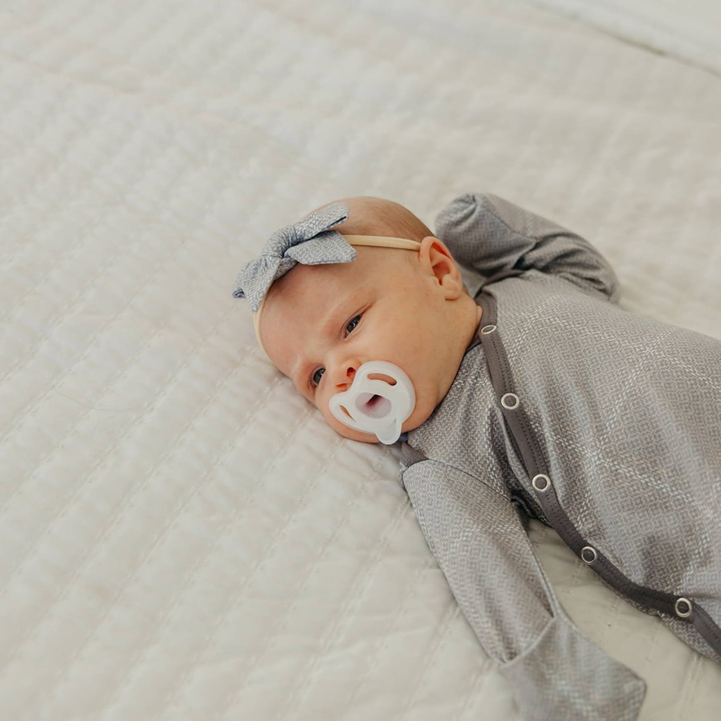 Classic Baby Bow - Dakota