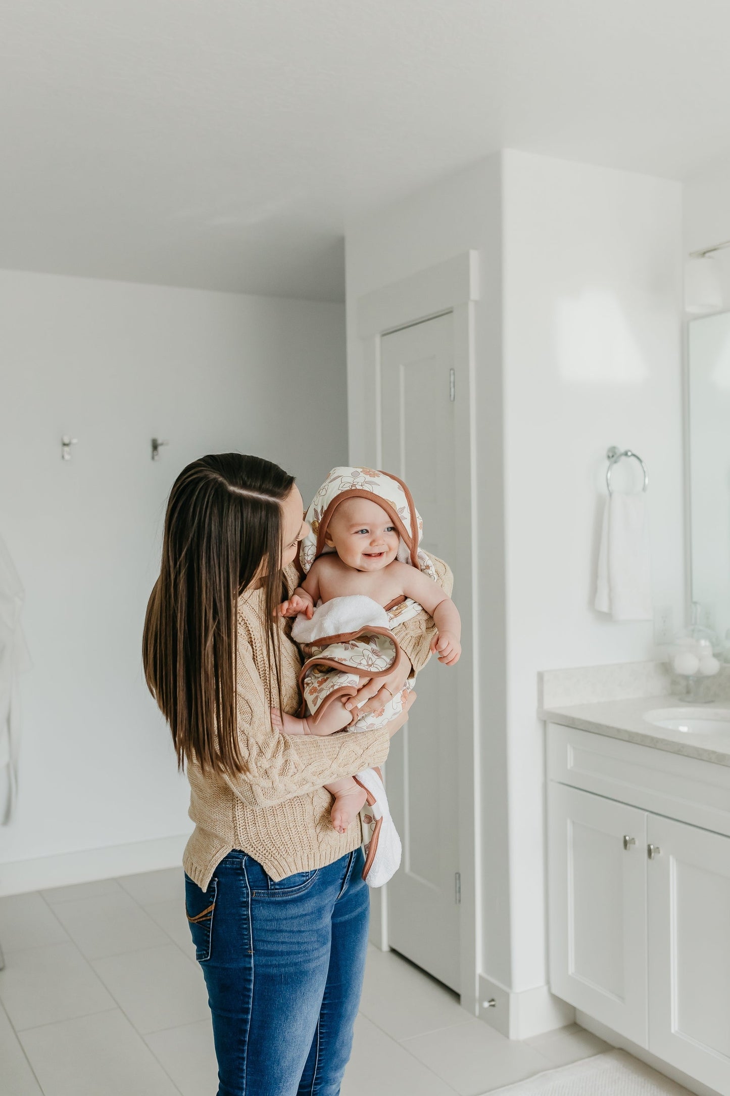 Premium Baby Knit Hooded Towel - Ferra