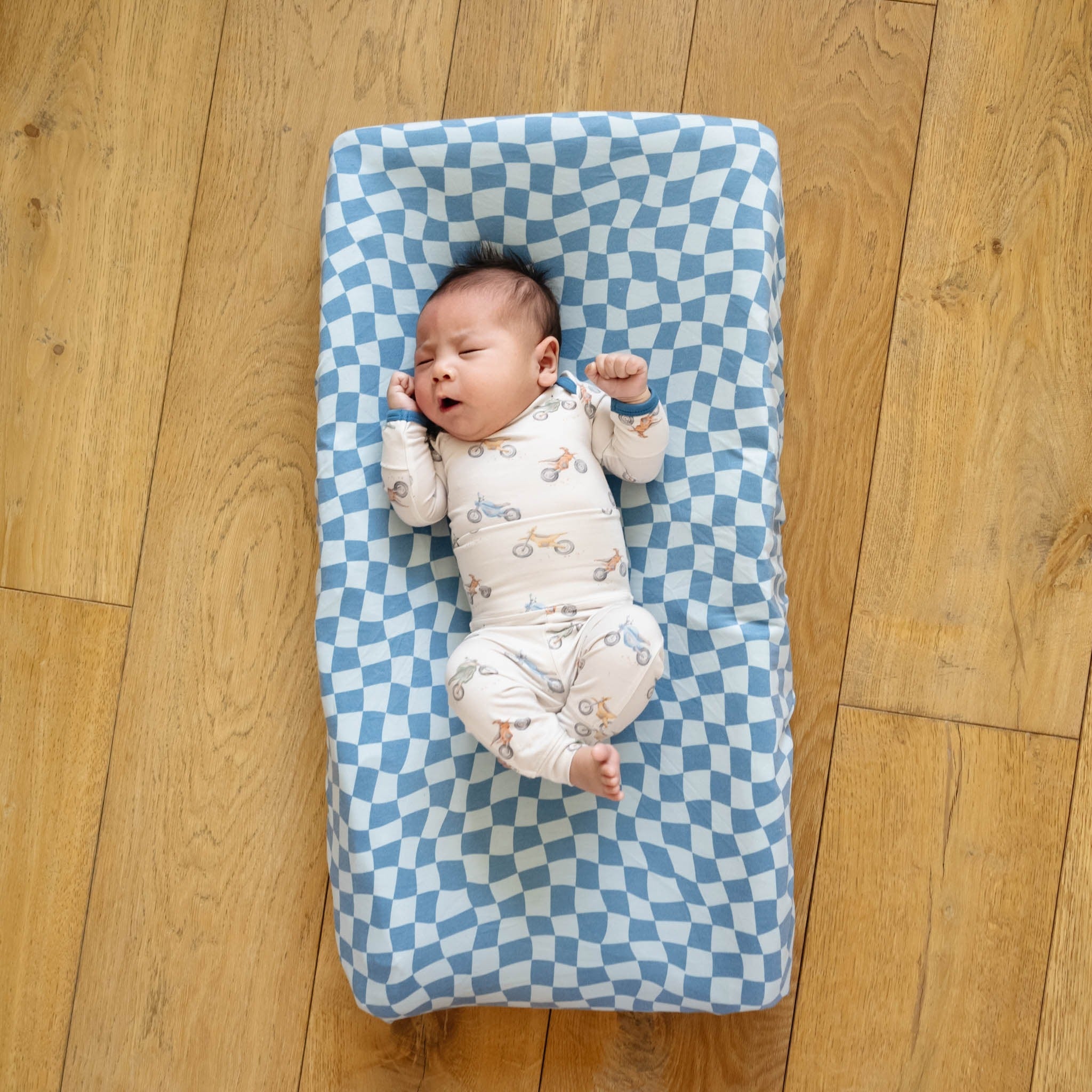 Premium Knit Diaper Changing Pad Cover - Miles