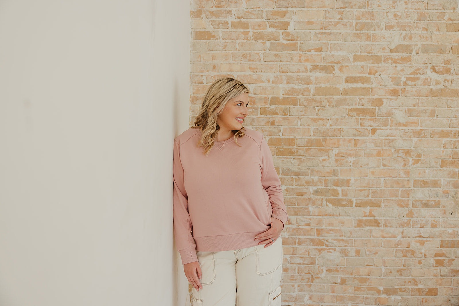 Women's Crew Sweatshirt - Mae