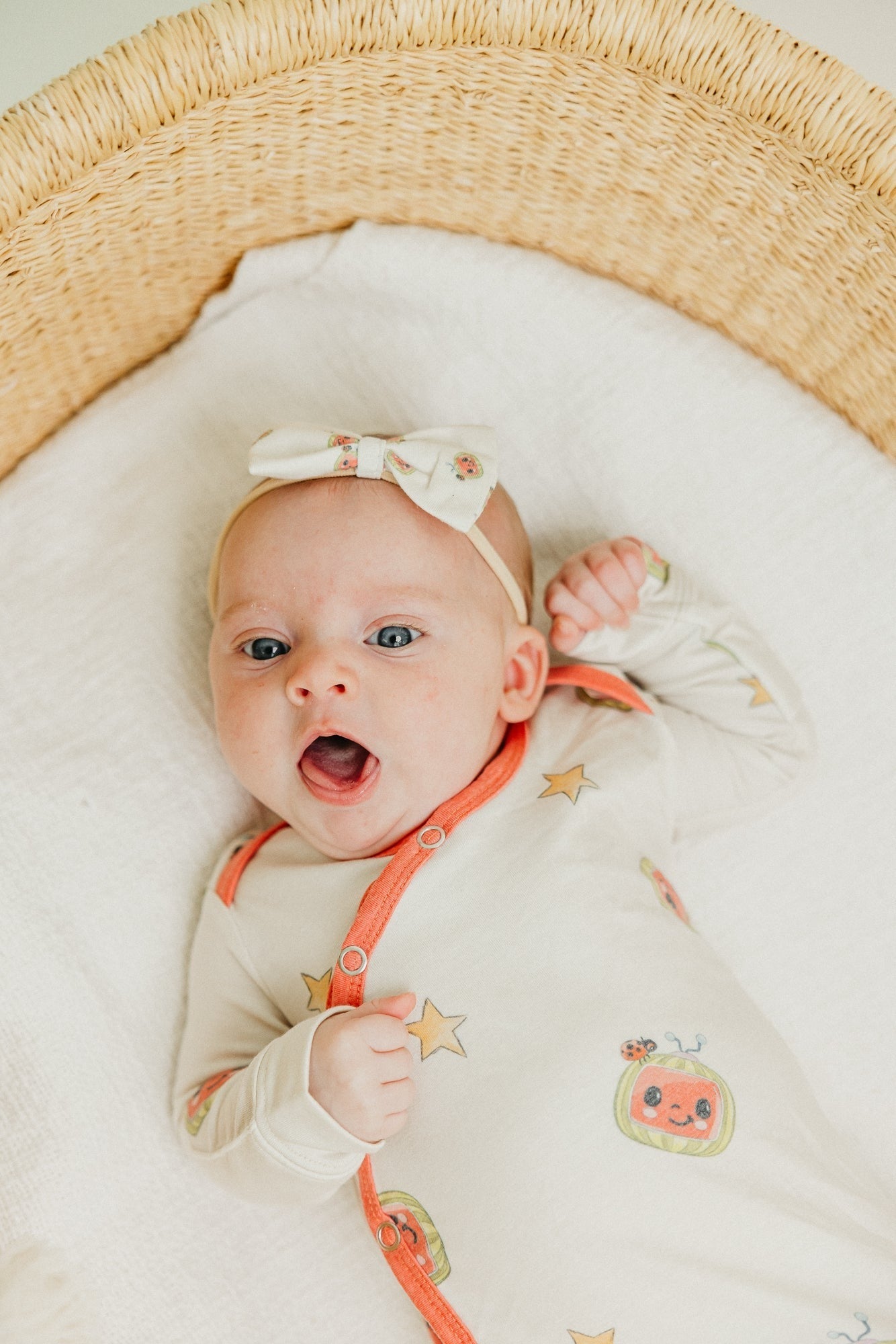 Bowtie Baby Bow - CoComelon