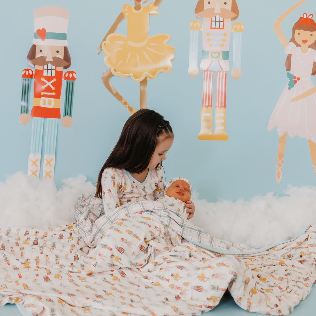 Three-Layer Jumbo Quilt - Juliet