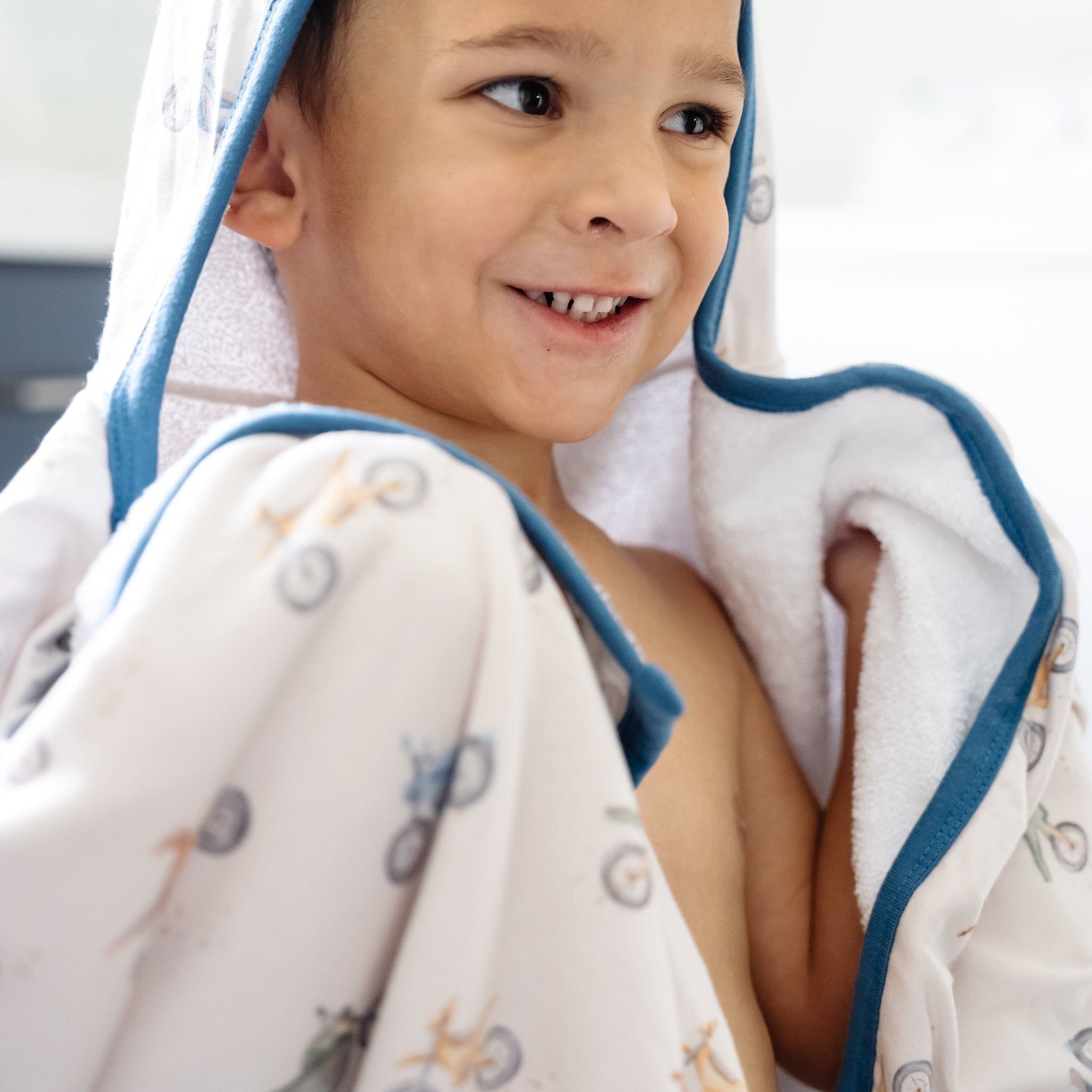 Premium Big Kid Hooded Towel - Ryder