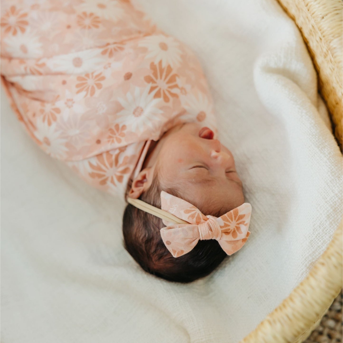 Classic Baby Bow - Penny
