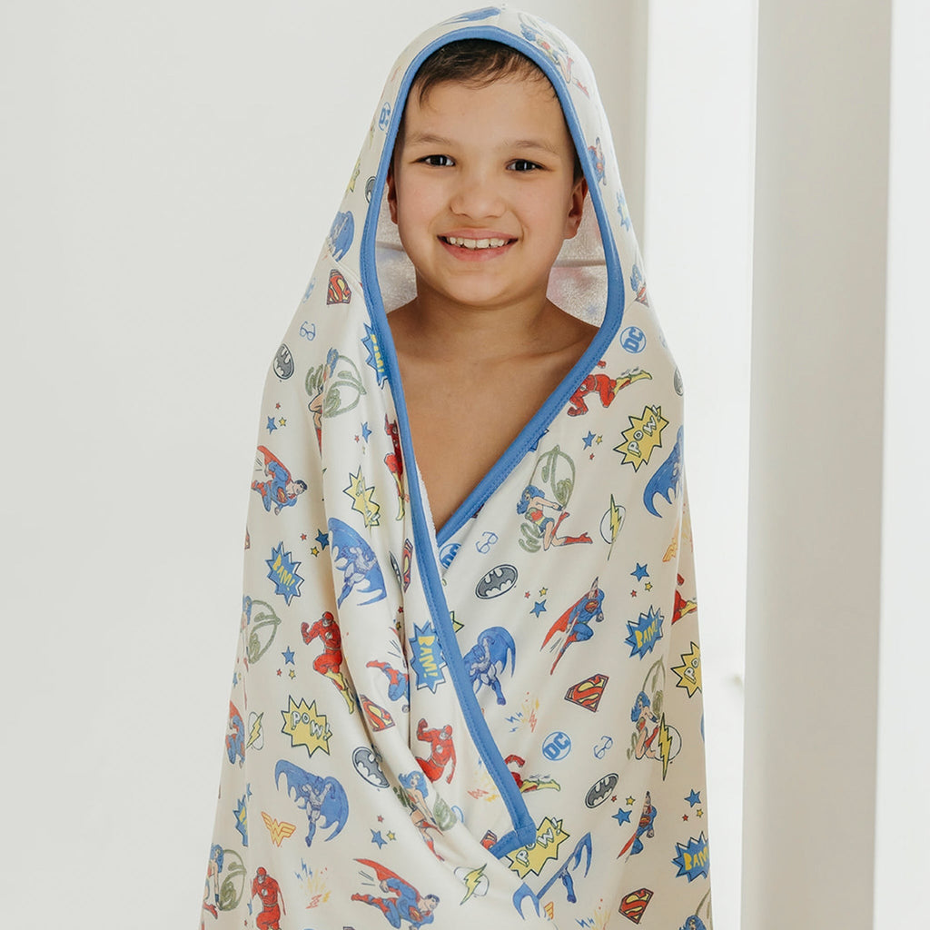 Premium Big Kid Hooded Towel - Justice League