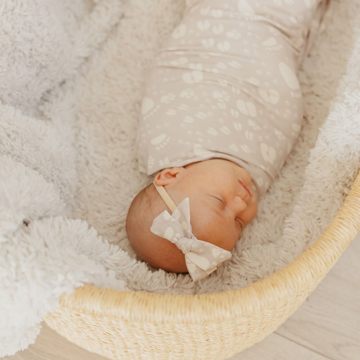 Classic Baby Bow - Tracker