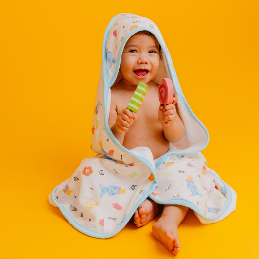 Premium Baby Knit Hooded Towel - Disney Scrump Dreamsicles